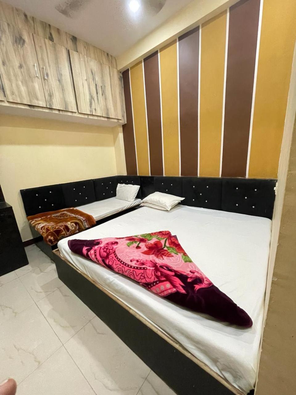 Hotel Amritam Inn Ujjain Ngoại thất bức ảnh